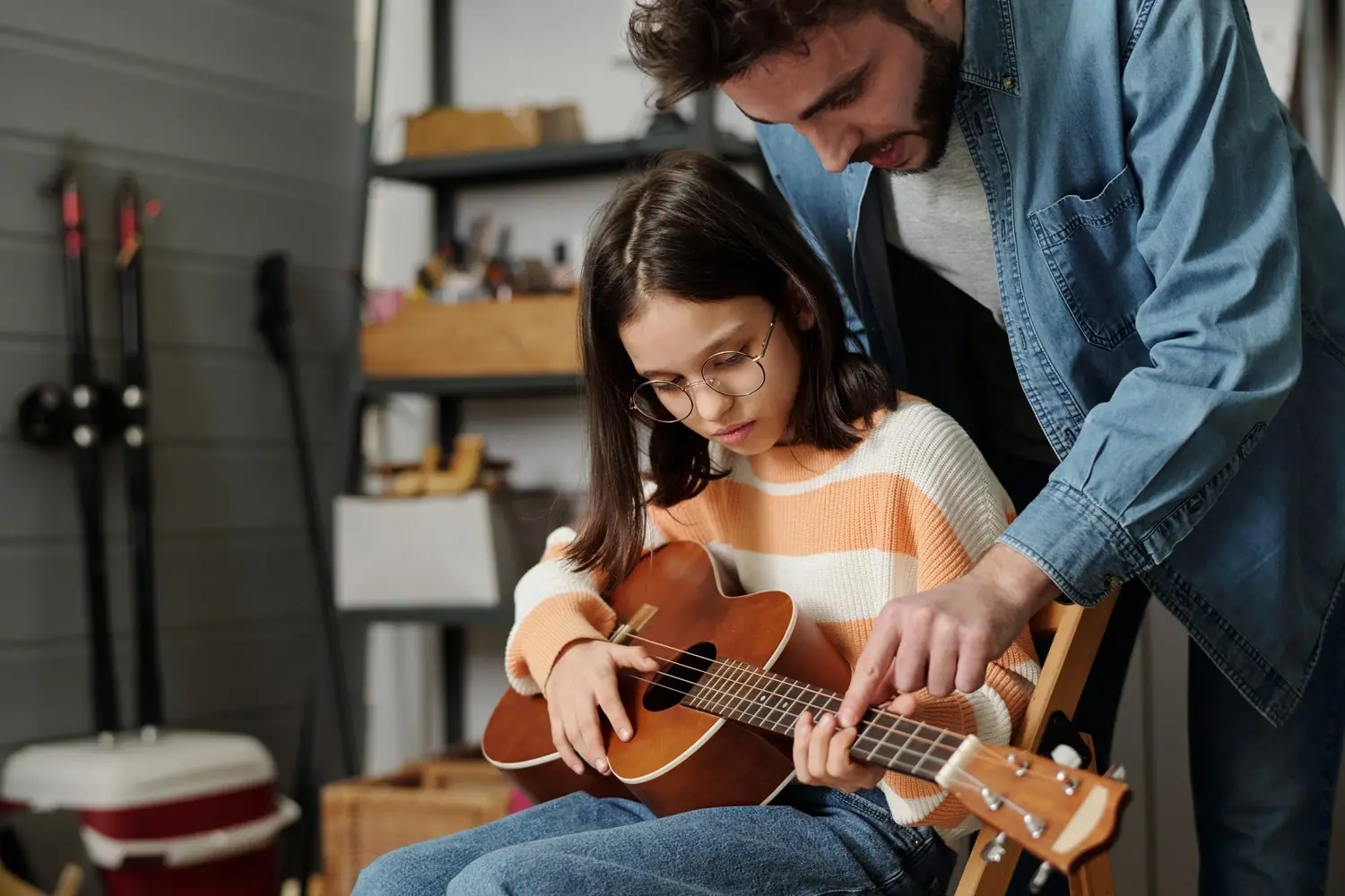 Jak nauczyć się ukulele w domu? Program nauki dla zupełnych początkujących